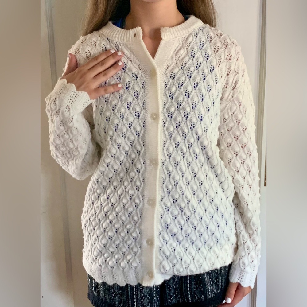 Vintage BJ Barnett Wintuk Orlon M/L White Cabled Cardigan Button Front Granny**